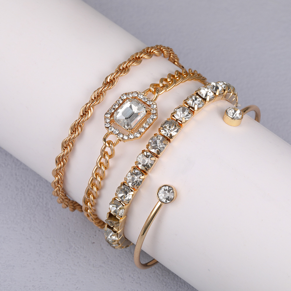 Simple Style Shiny Solid Color Rectangle Alloy Inlay Rhinestones Women's Bracelets Bangle display picture 5
