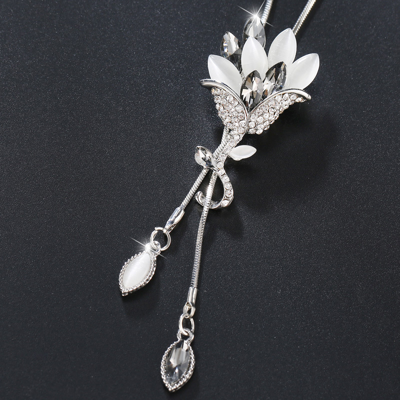 Ig Style Shiny Flower Alloy Copper Plating Inlay Glass Sweater Chain Long Necklace display picture 3