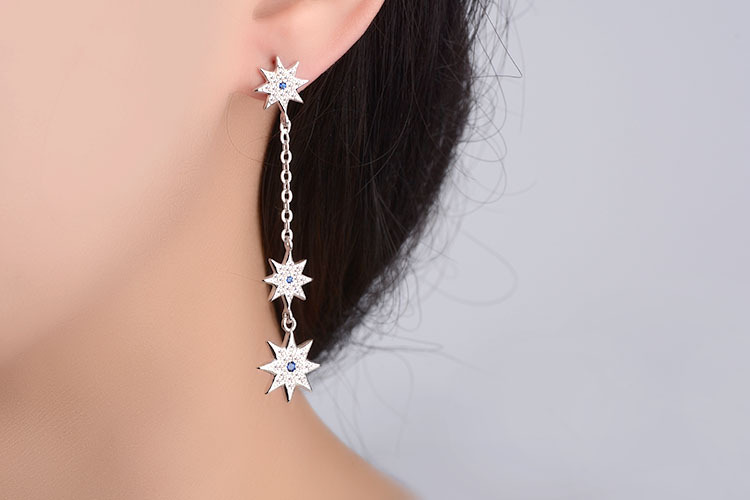 1 Pair IG Style Shiny Star Chain Inlay Copper Zircon Drop Earrings display picture 1