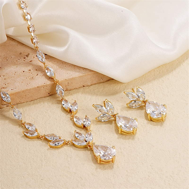 Luxurious Water Droplets Copper Zircon Necklace Jewelry Set In Bulk display picture 1