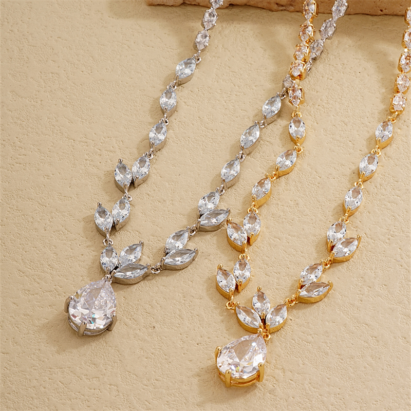 Luxurious Water Droplets Copper Zircon Necklace Jewelry Set In Bulk display picture 5