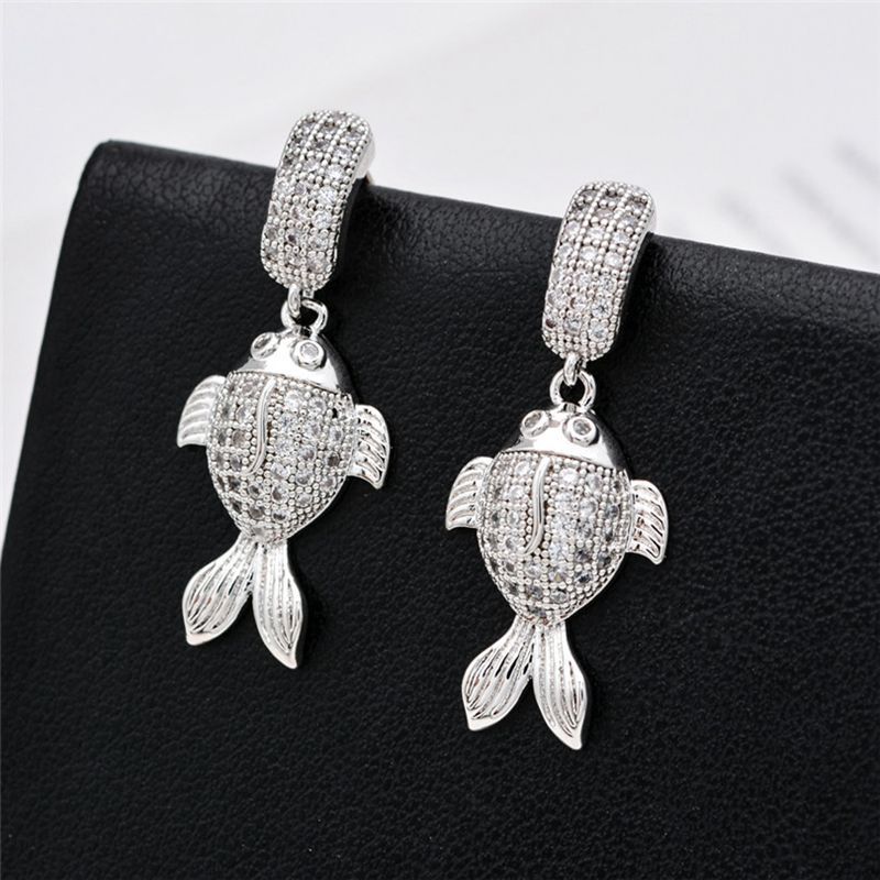 1 Pair Nordic Style Streetwear Fish Plating Inlay Copper Zircon 18K Gold Plated Drop Earrings display picture 3