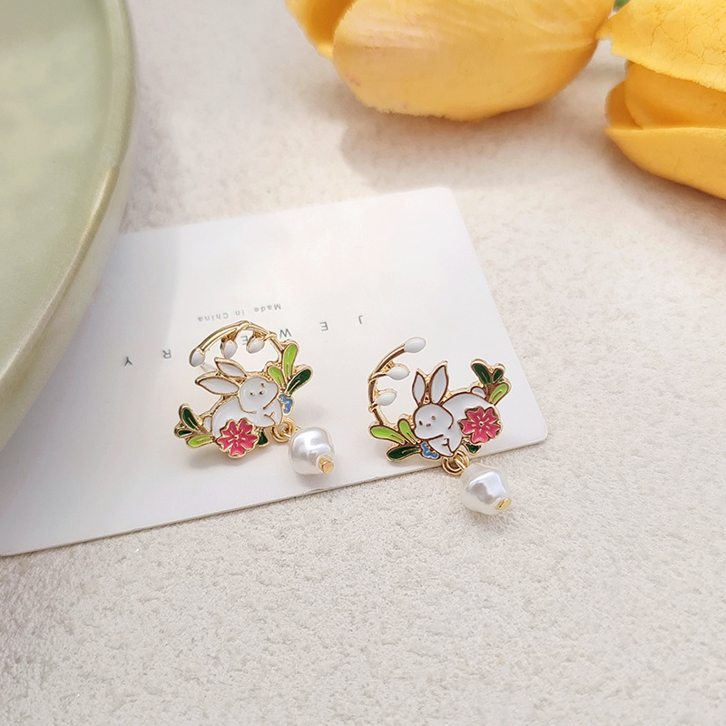 1 Pair Cute Sweet Rabbit Flower Enamel Pearl Plating Alloy Drop Earrings display picture 3