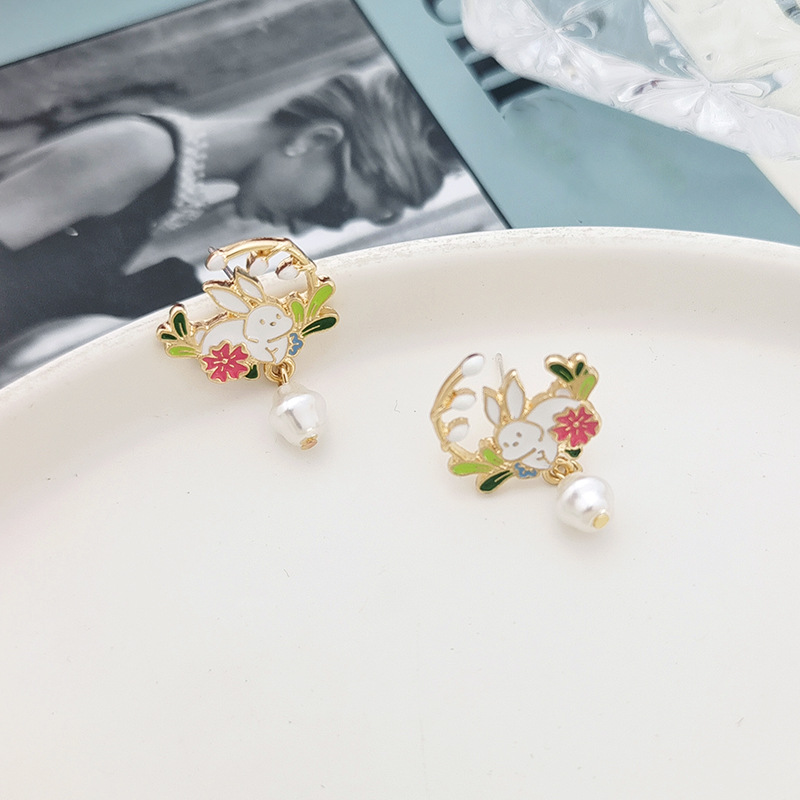 1 Pair Cute Sweet Rabbit Flower Enamel Pearl Plating Alloy Drop Earrings display picture 7