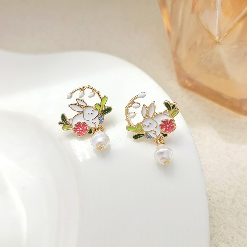 1 Pair Cute Sweet Rabbit Flower Enamel Pearl Plating Alloy Drop Earrings display picture 11
