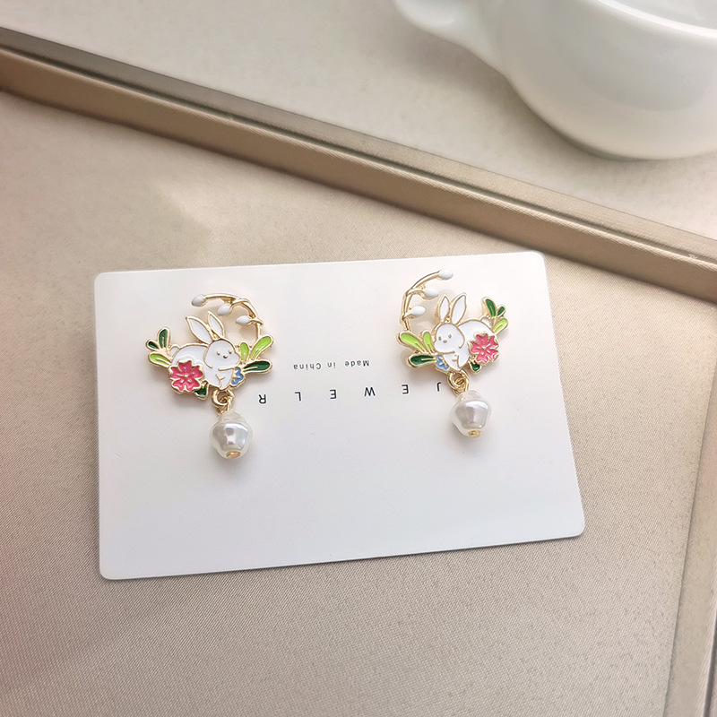 1 Pair Cute Sweet Rabbit Flower Enamel Pearl Plating Alloy Drop Earrings display picture 13