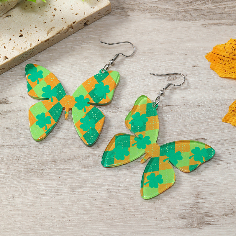 1 Pair Simple Style Shamrock Four Leaf Clover Painted Arylic Drop Earrings display picture 9