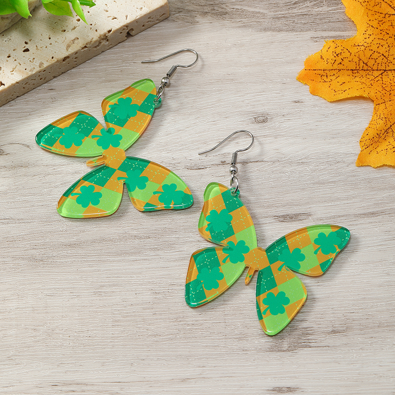1 Pair Simple Style Shamrock Four Leaf Clover Painted Arylic Drop Earrings display picture 10
