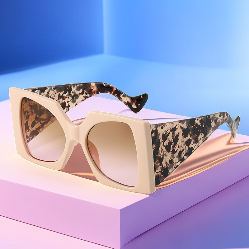 Elegant Basic Cheetah Print Pc Square Full Frame Women's Sunglasses display picture 3