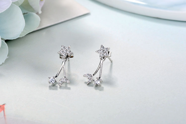 1 Pair Casual Simple Style Star Moon Inlay Copper Zircon White Gold Plated Drop Earrings display picture 10