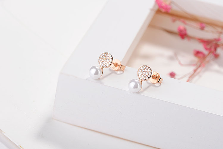 1 Pair Fairy Style Elegant Lady Geometric Inlay Copper Pearl Zircon Earrings display picture 4