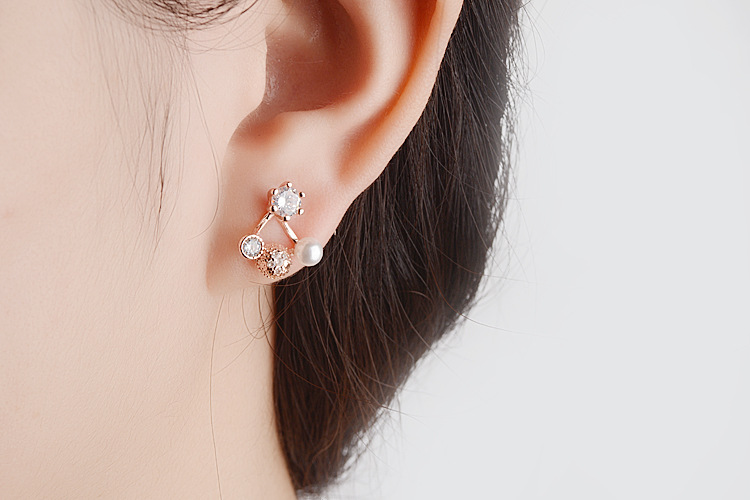 1 Pair Simple Style Classic Style Flower Inlay Copper Rhinestones Ear Studs display picture 5