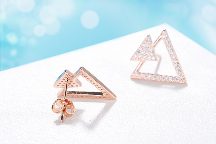 1 Pair Simple Style Classic Style Solid Color Inlay Copper Zircon Ear Studs display picture 4