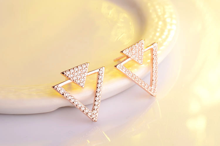 1 Pair Simple Style Classic Style Solid Color Inlay Copper Zircon Ear Studs display picture 7