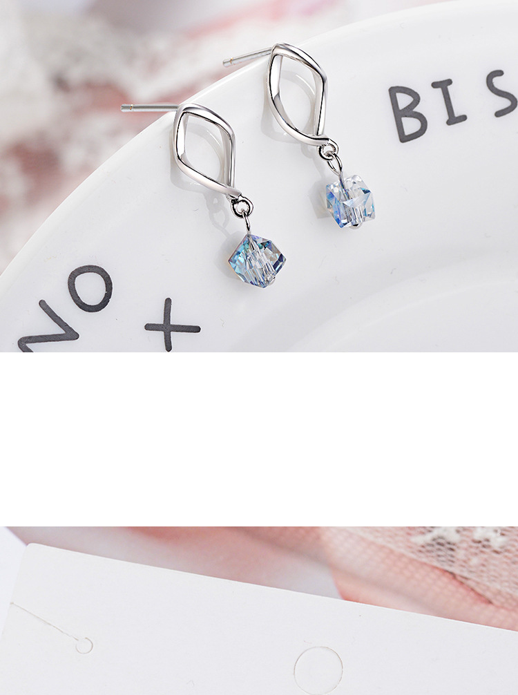 1 Pair Ig Style Simple Style Square Waves Plating Artificial Crystal Copper White Gold Plated Drop Earrings display picture 1