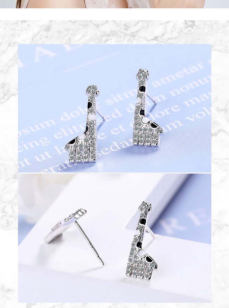 1 Pair Simple Style Giraffe Plating Inlay Copper Zircon White Gold Plated Ear Studs display picture 5