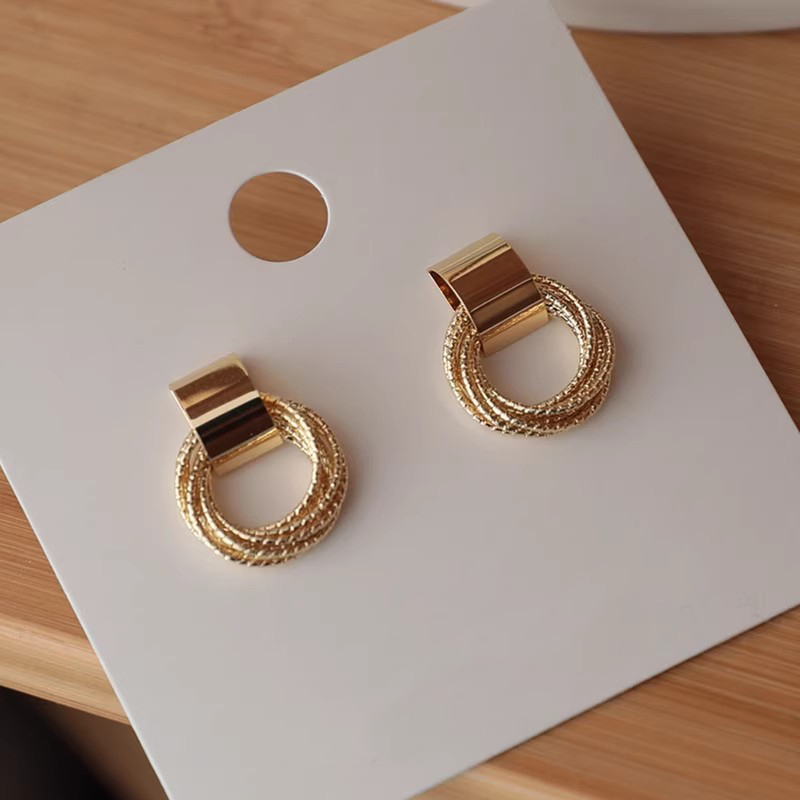 1 Pair Casual Simple Style Circle Plating Alloy Gold Plated Drop Earrings display picture 1