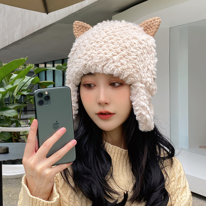 Women's Casual Commute Solid Color Plush Braid Curved Eaves Baseball Cap Wool Cap display picture 5