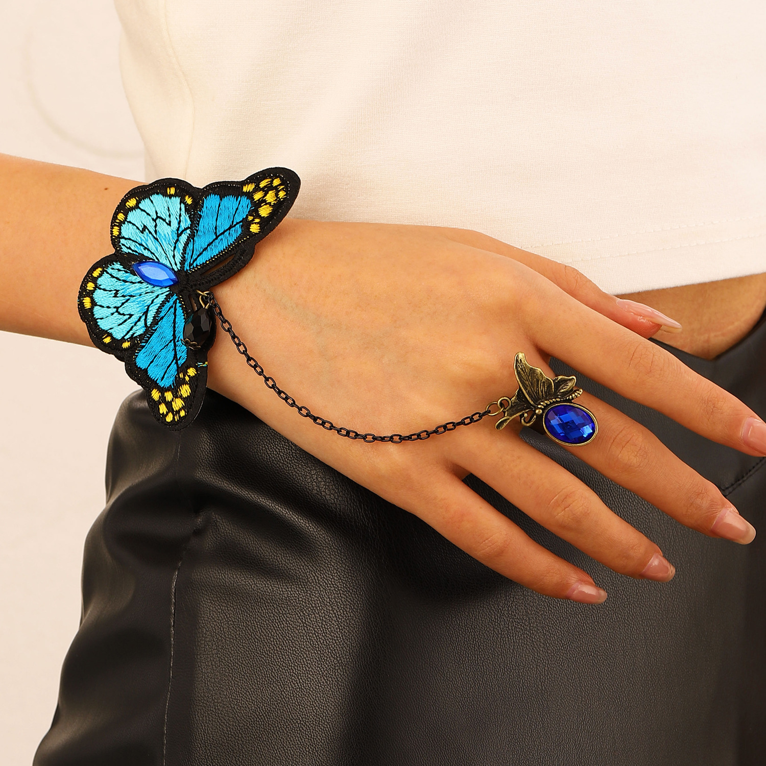 Vintage Style Butterfly Cloth Plating Women's Bracelets display picture 2