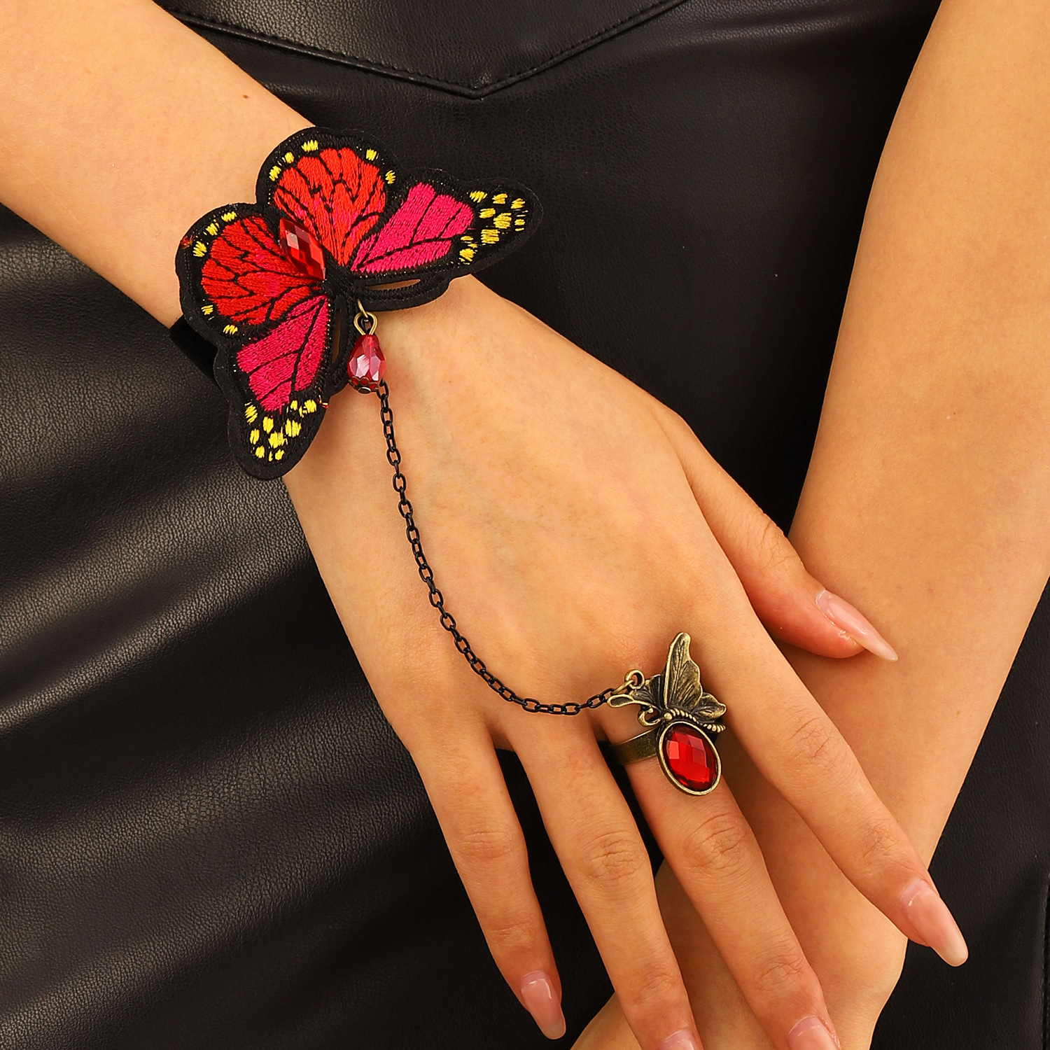 Vintage Style Butterfly Cloth Plating Women's Bracelets display picture 3