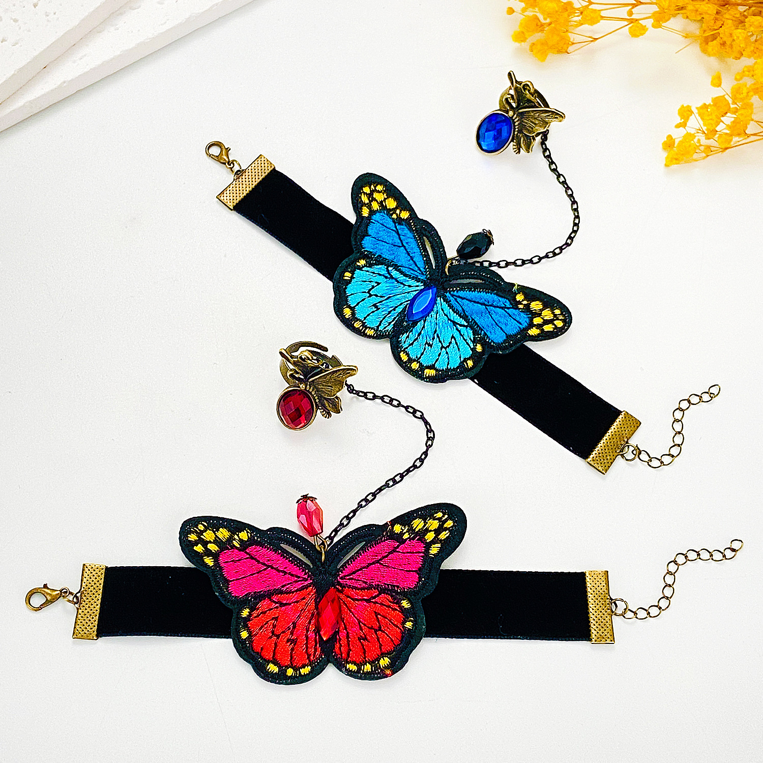 Vintage Style Butterfly Cloth Plating Women's Bracelets display picture 7