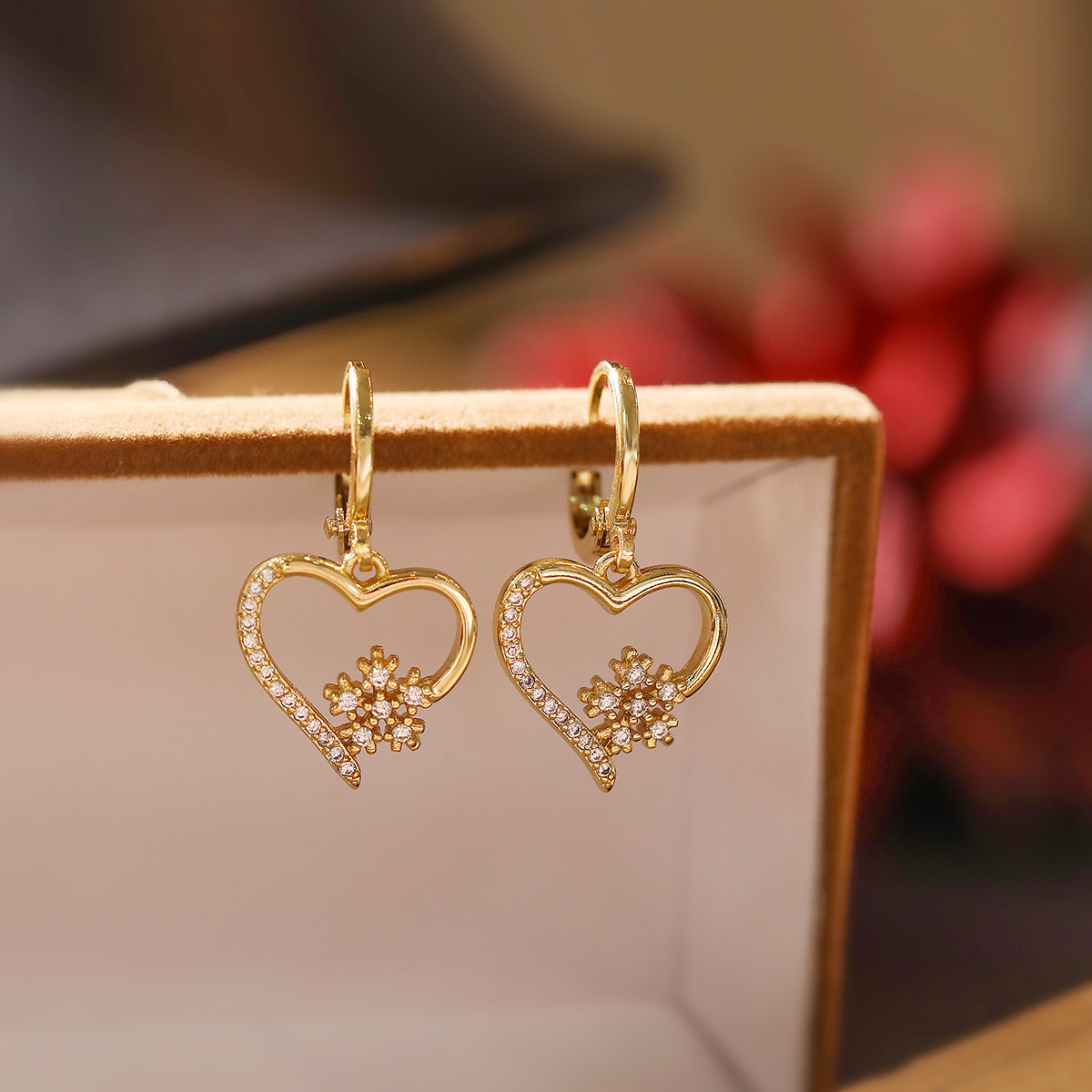 Simple Style Heart Shape Snowflake Copper Plating Inlay Zircon 18k Gold Plated Earrings Necklace Jewelry Set display picture 4