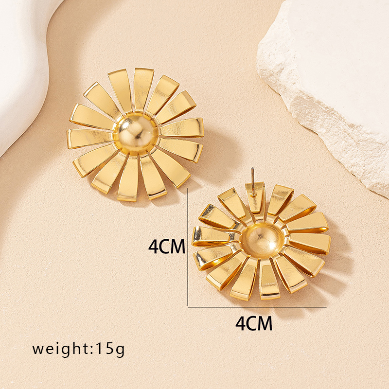 1 Pair Simple Style Flower Spray Paint Alloy Ear Studs display picture 10