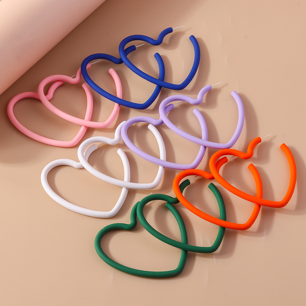 1 Pair Solid Color Heart Shape Plastic Ear Studs display picture 1