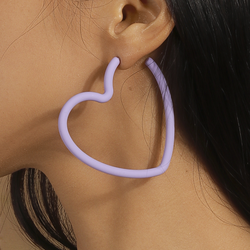 1 Pair Solid Color Heart Shape Plastic Ear Studs display picture 12