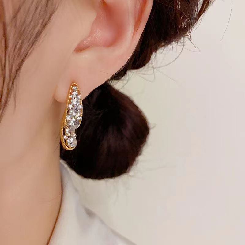 1 Pair Casual Elegant Romantic Water Droplets Inlay Alloy Aluminium Alloy Rhinestones Drop Earrings display picture 1