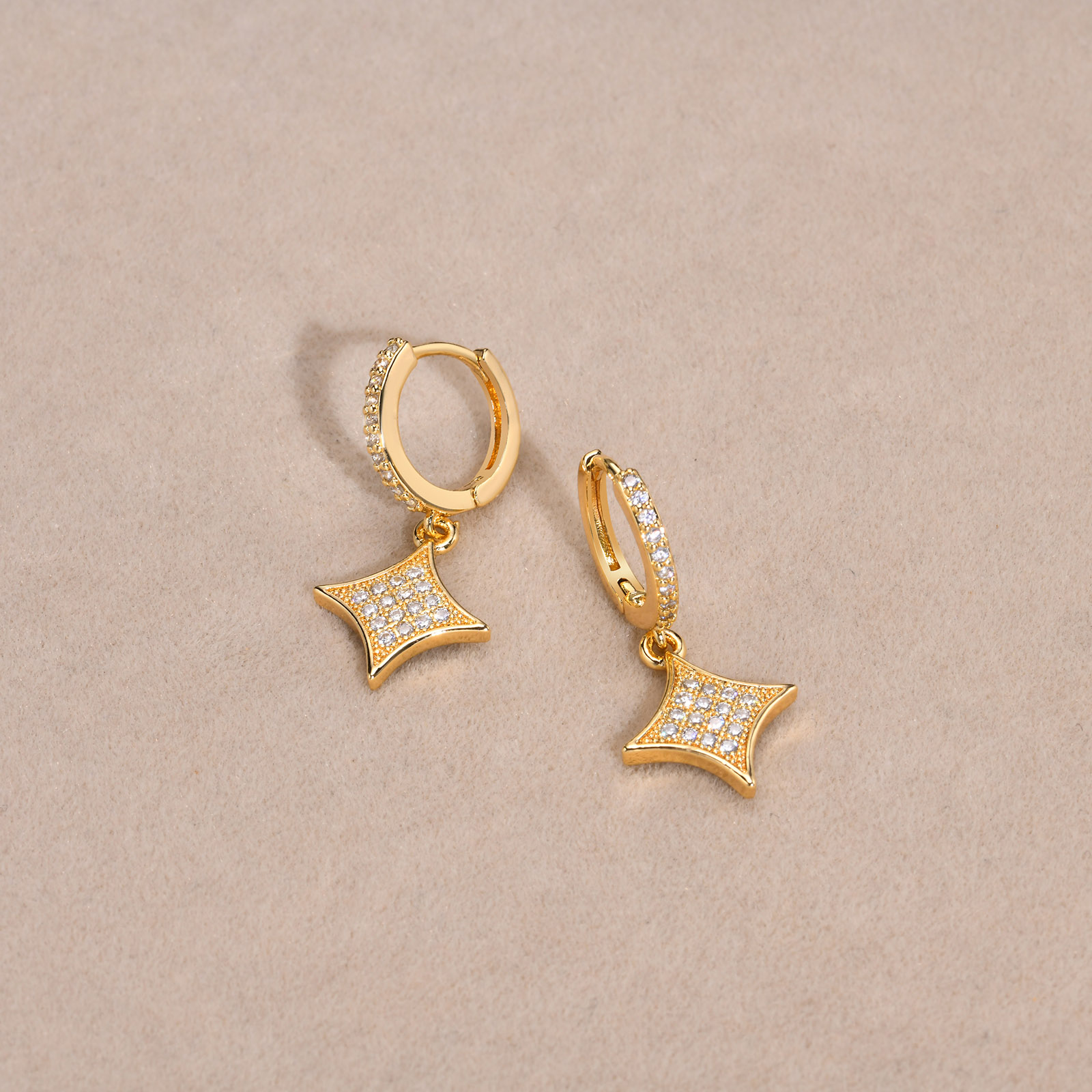 1 Pair Elegant French Style Star Plating Inlay Copper Alloy Zircon Drop Earrings display picture 7