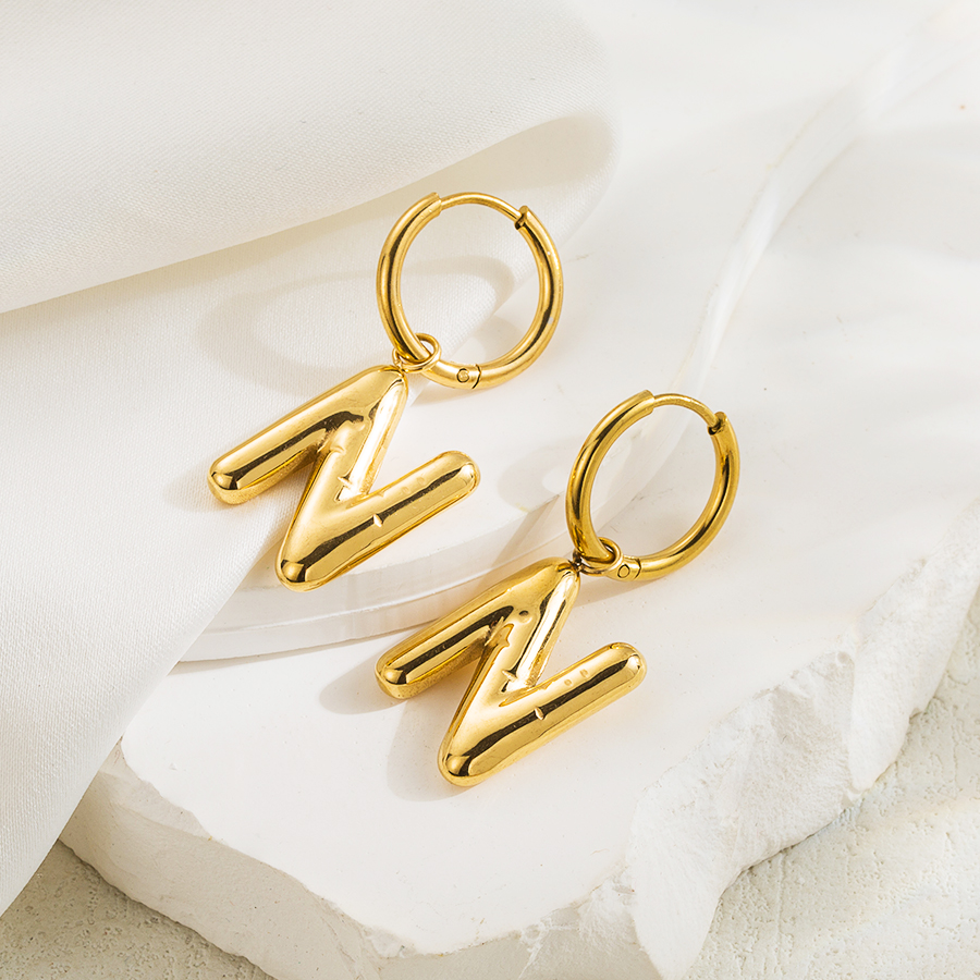 1 Pair Simple Style Letter Plating Stainless Steel 18k Gold Plated Ear Clip display picture 4