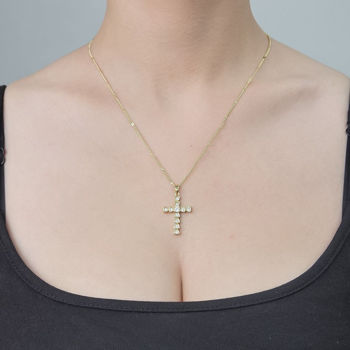 Simple Style Cross Sunflower Butterfly Copper Plating Inlay Zircon Pendant Necklace display picture 9