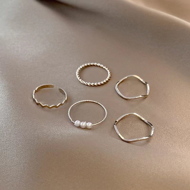 Simple Style Classic Style Solid Color White Gold Plated Gold Plated Alloy Wholesale Rings display picture 4