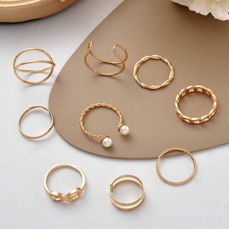 Simple Style Solid Color Alloy Plating Women's Rings display picture 7