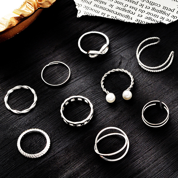 Simple Style Solid Color Alloy Plating Women's Rings display picture 9