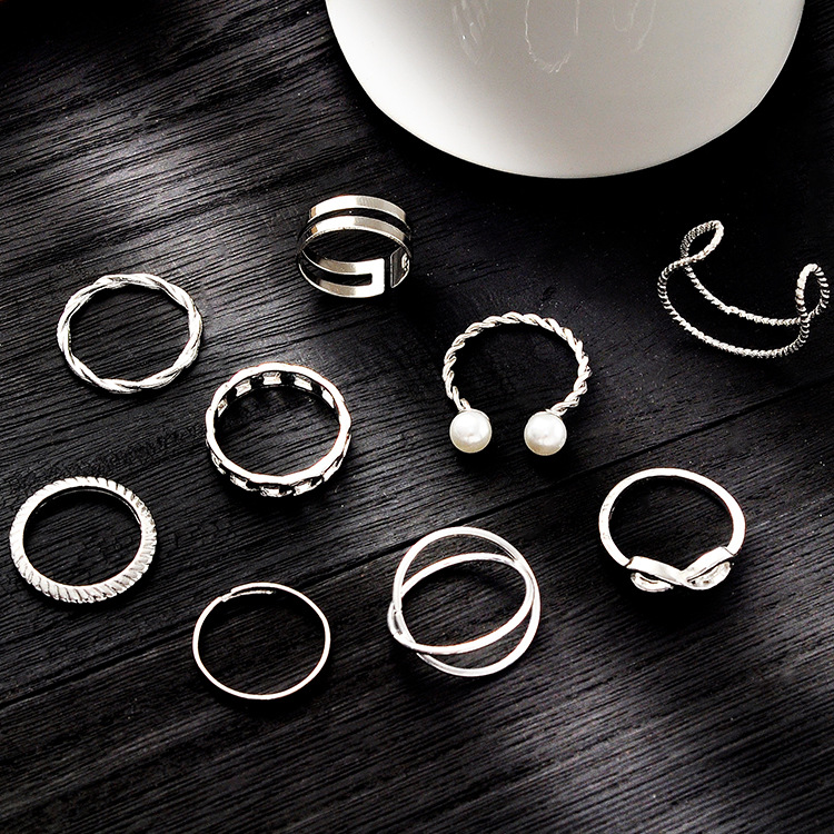 Simple Style Solid Color Alloy Plating Women's Rings display picture 10