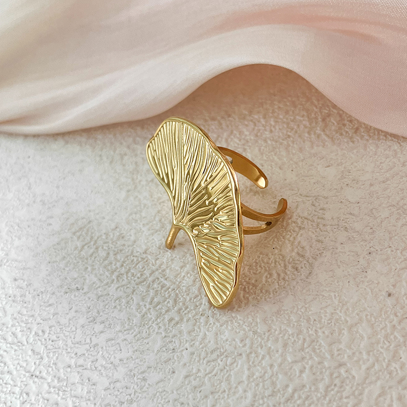 Classical Vintage Style Artistic Ginkgo Leaf Stainless Steel Plating Gold Plated Open Rings display picture 3