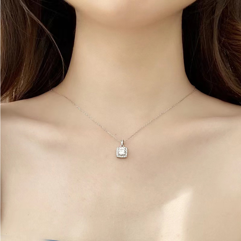 Elegant Princess Glam Square Sterling Silver Plating Inlay Zircon White Gold Plated Pendant Necklace display picture 6