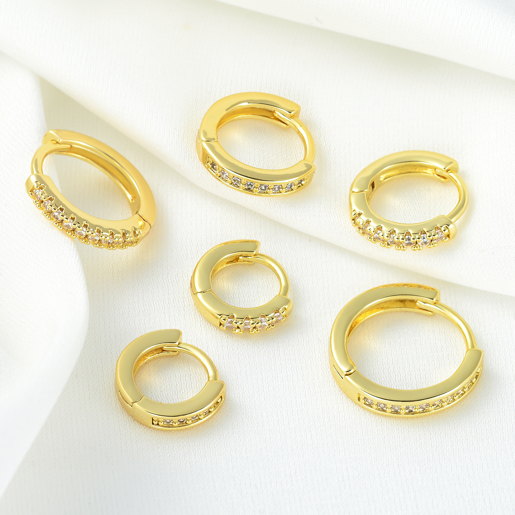 1 Piece Sweet Simple Style Round Plating Inlay Brass Zircon 18k Gold Plated Silver Plated Earrings display picture 2