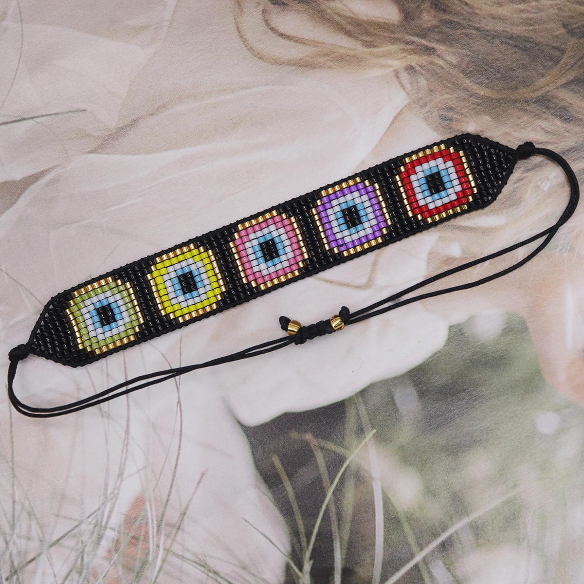 Ethnic Style Bohemian Round Heart Shape Glass Beaded Handmade Unisex Bracelets display picture 4