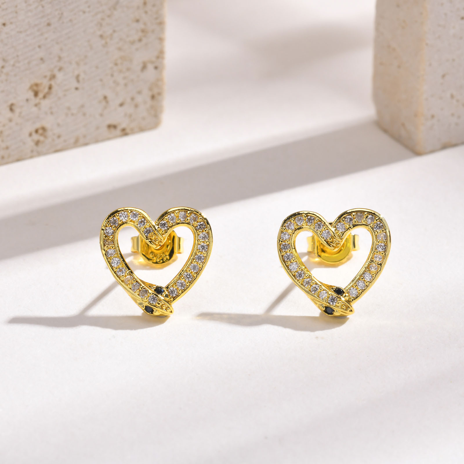 1 Pair Simple Style Animal Star Heart Shape Plating Inlay Copper Alloy Diamond Ear Studs display picture 26