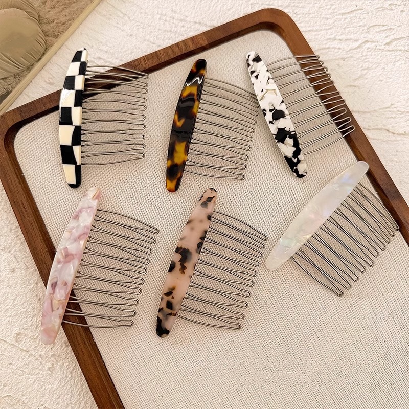 Women's Simple Style Geometric Alloy Insert Comb display picture 7