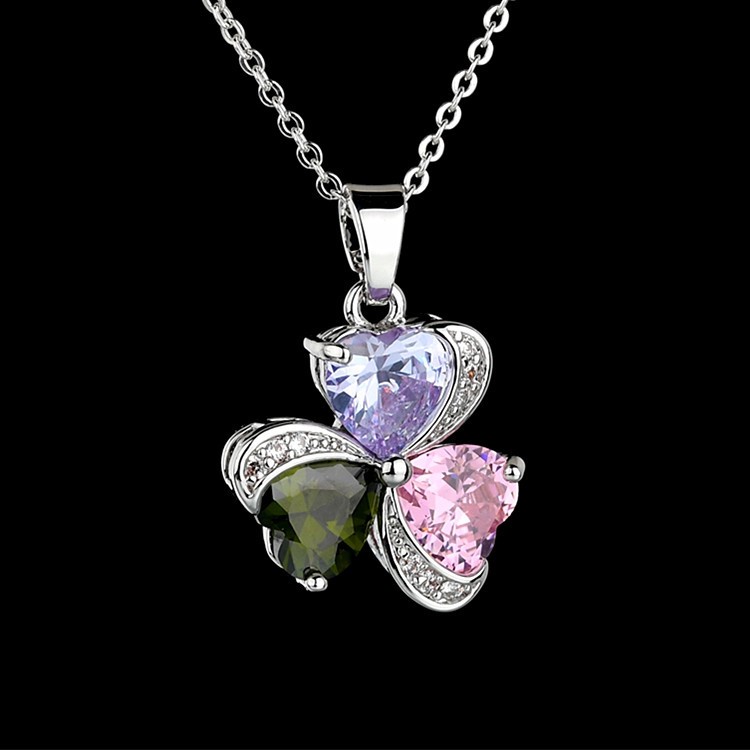 Glam Shamrock Heart Shape Copper Alloy Plating Inlay Artificial Crystal Zircon White Gold Plated Women's Pendant Necklace display picture 3
