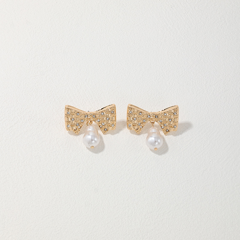 1 Pair Glam Bow Knot Plating Inlay Alloy Artificial Pearls Rhinestones Drop Earrings display picture 3
