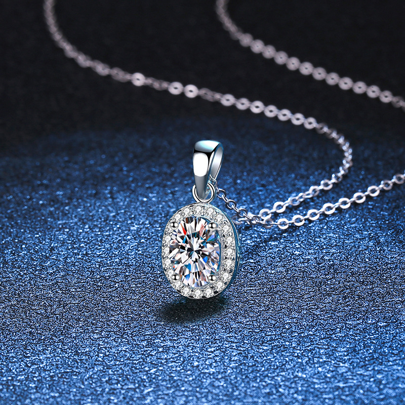Glam Shiny Oval Sterling Silver Plating Inlay Zircon White Gold Plated Pendant Necklace display picture 4