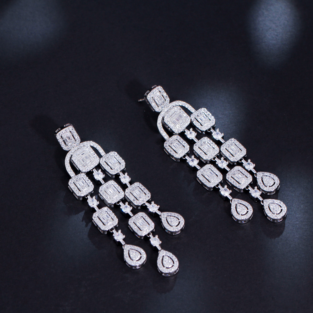 1 Pair Luxurious Shiny Round Square Water Droplets Tassel Plating Inlay Copper Zircon Rhodium Plated Silver Plated Drop Earrings display picture 7