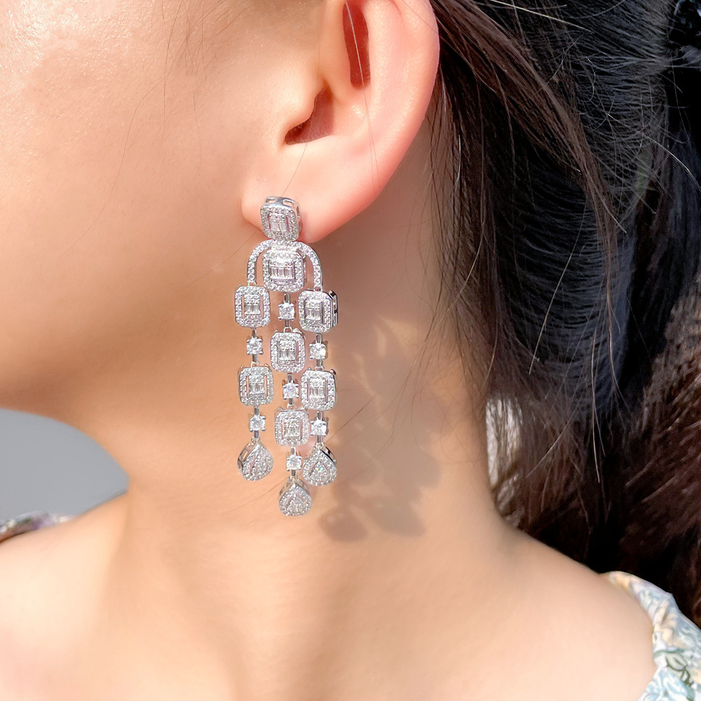 1 Pair Luxurious Shiny Round Square Water Droplets Tassel Plating Inlay Copper Zircon Rhodium Plated Silver Plated Drop Earrings display picture 2