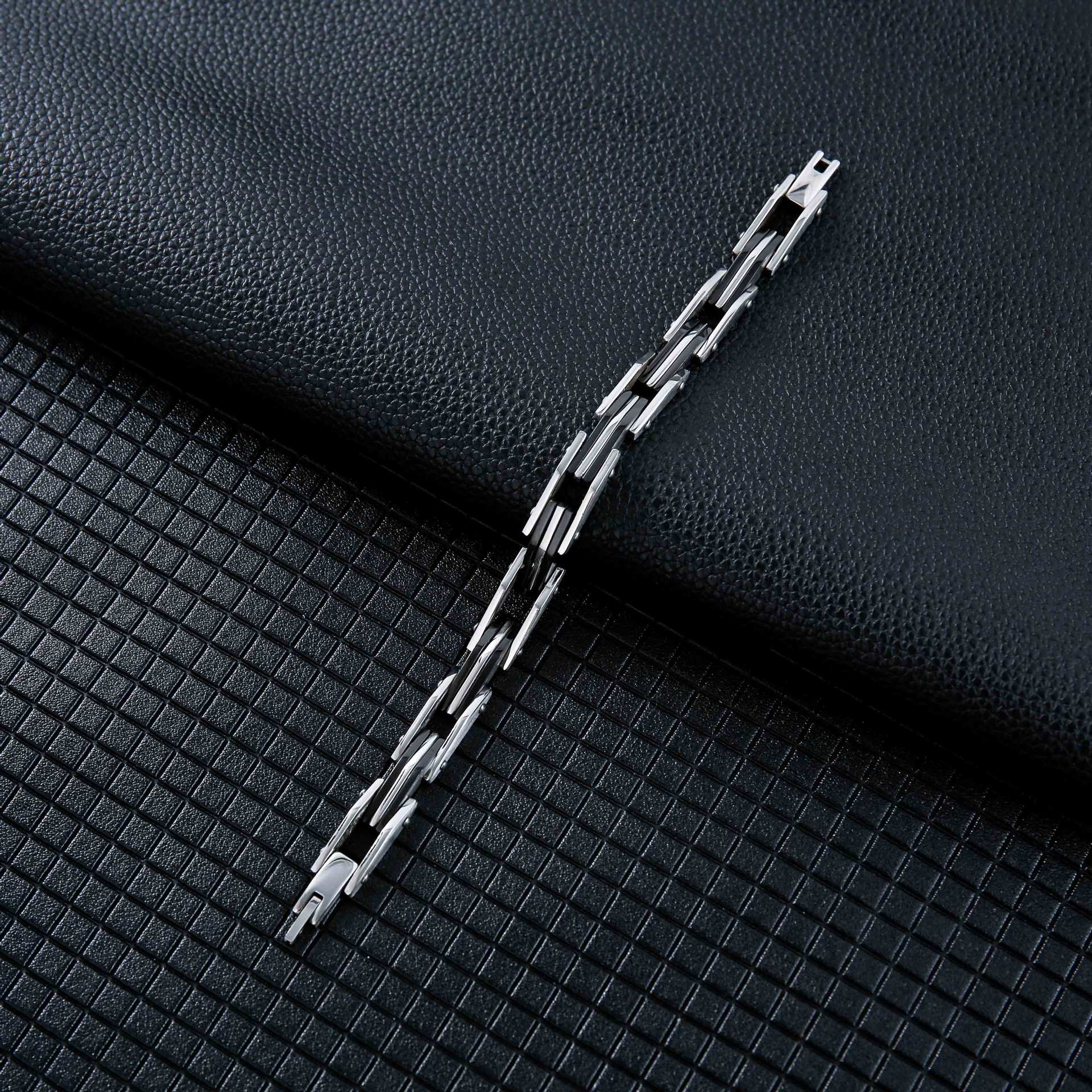 Hip-hop Geometric Titanium Steel Plating Bracelets display picture 6
