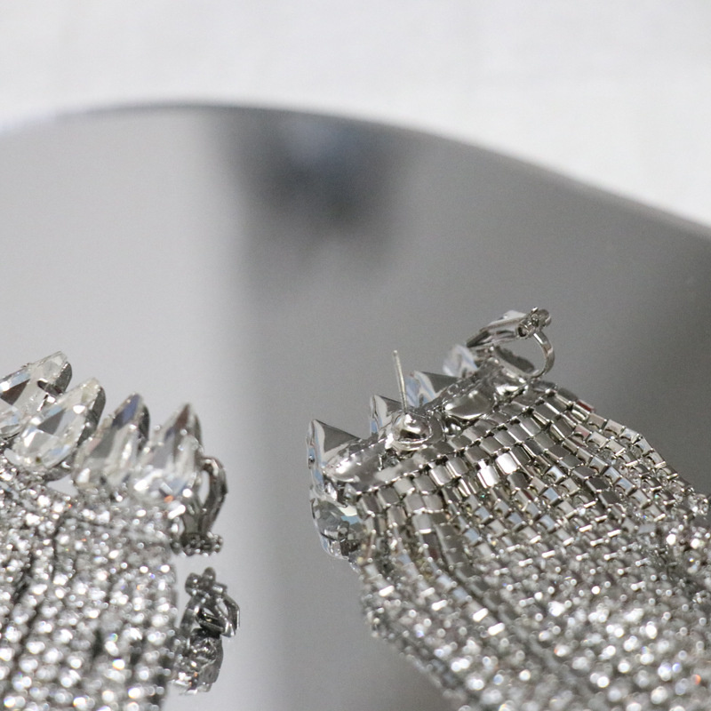1 Pair Elegant Luxurious Geometric Tassel Inlay Alloy Rhinestones Silver Plated Drop Earrings display picture 8